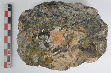 Vorschaubild Silikat-Apatit-Karbonatit
